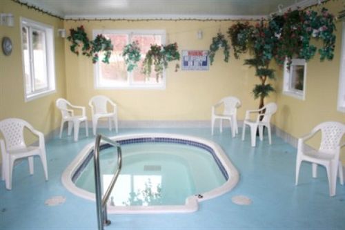 The Revelstoke Gateway Inn 외부 사진