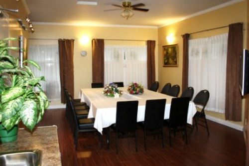 The Revelstoke Gateway Inn 외부 사진